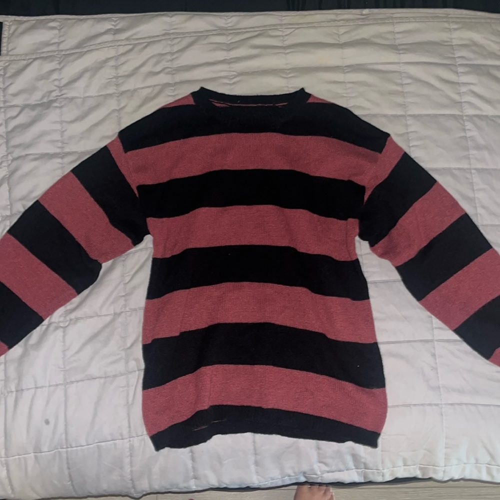 Red and black stripe long sleeve shirt